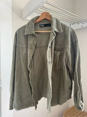 Zara Women’s Olive Corduroy Button-Up Shirt Jacket